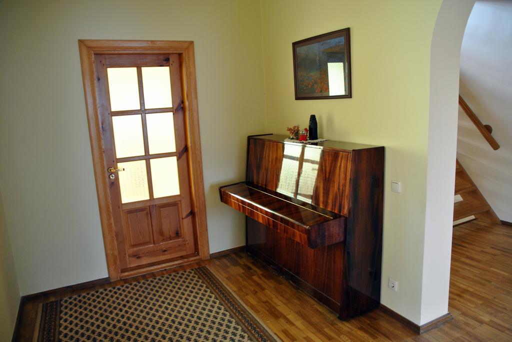 Апартаменты Cozy John'S House Вильнюс Экстерьер фото